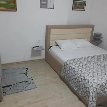 Studio Apartment *